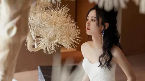 王世坚街头献唱